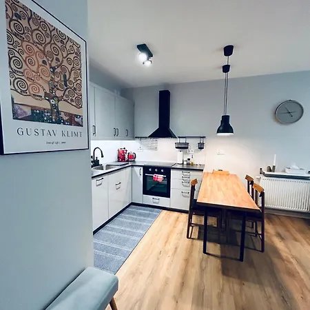 Boleslaviaapartments - Apartament Merci 4, Private Parking Free Boleslawiec  Eksteriør bilde