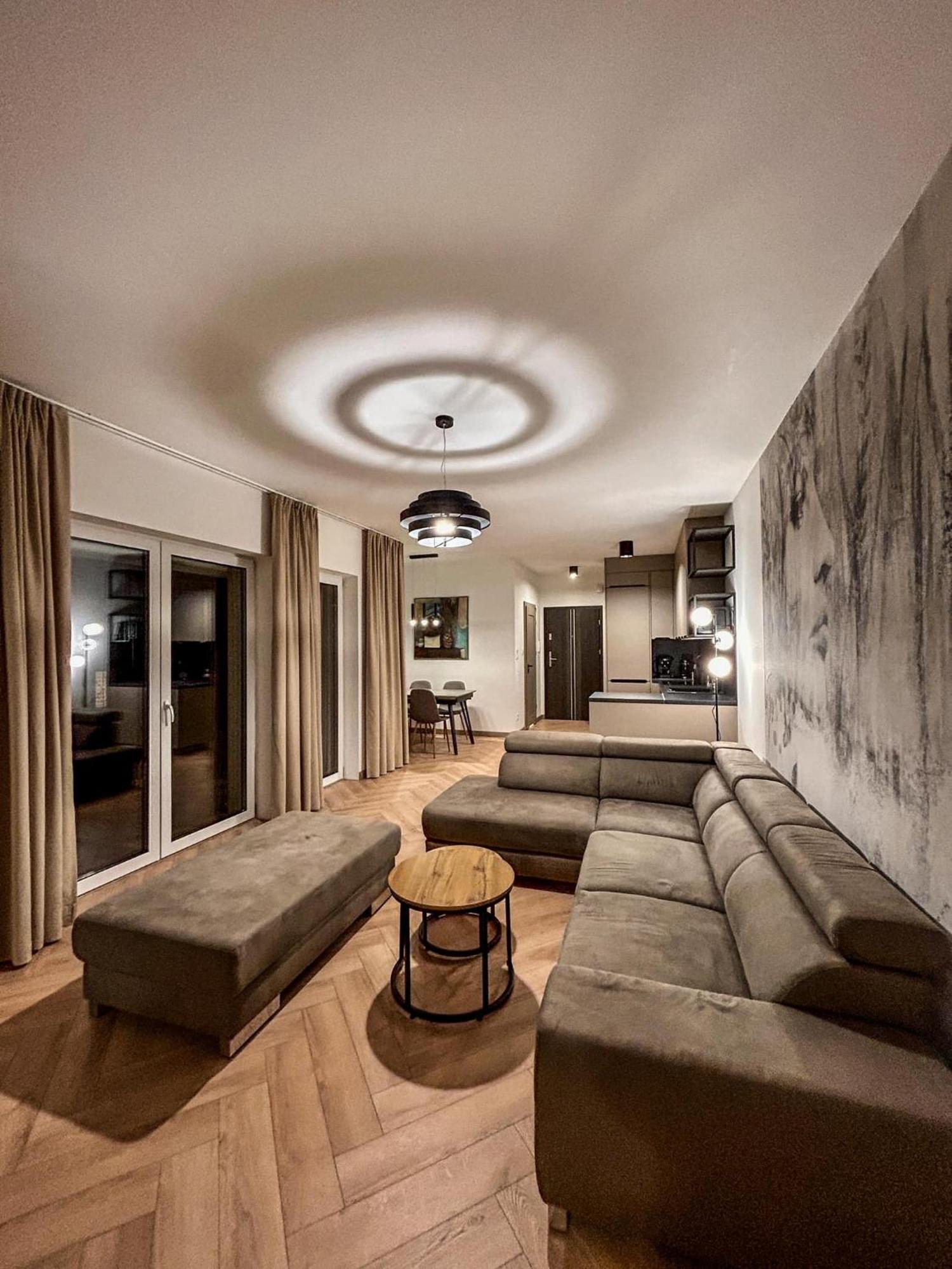 Boleslaviaapartments - Merci 3, Private Parking Apartment *